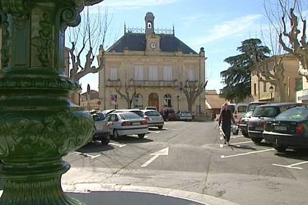 Cazouls-lès-Béziers (Hérault) - la mairie - mars 2014.