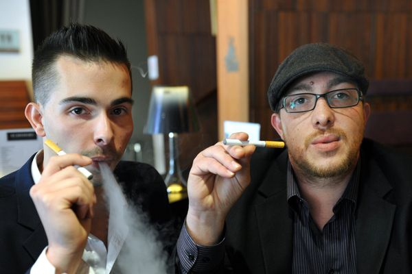 L'e-cigarette dorénavant interdite aux mineurs. 