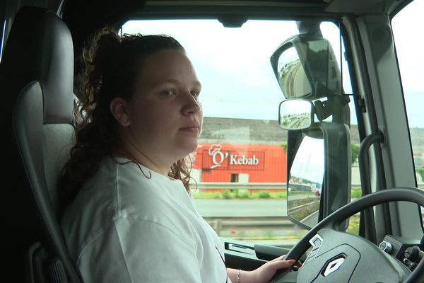 Éloïse Tardé vient d'être championne de France des élèves conducteurs routiers.