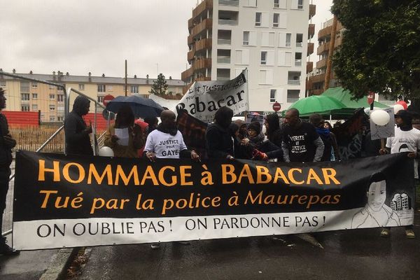 La marche blanche à Maurepas, en hommage à Babacar - 1er décembre 2018