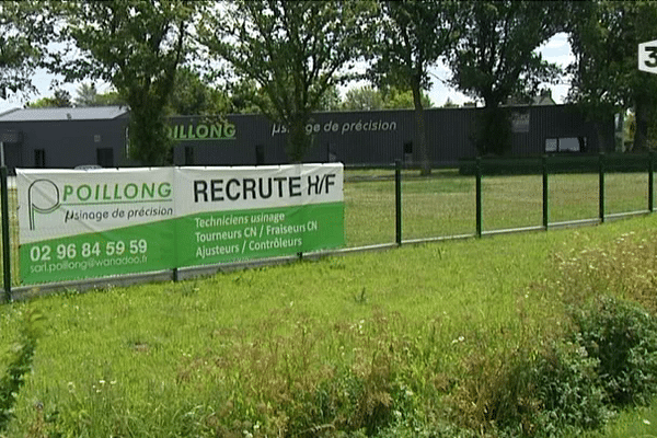 Pour augmenter ses chances de recrutement, le patron de Poillong affiche la couleur, mais en vain