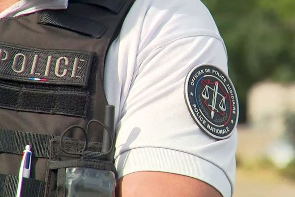 Un couple est soupçonné d'avoir frappé leurs deux filles âgées de 17 et 13 ans dans la banlieue de Nancy.