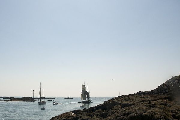 Ciel clair aux Iles Chausey ce LUNDI.