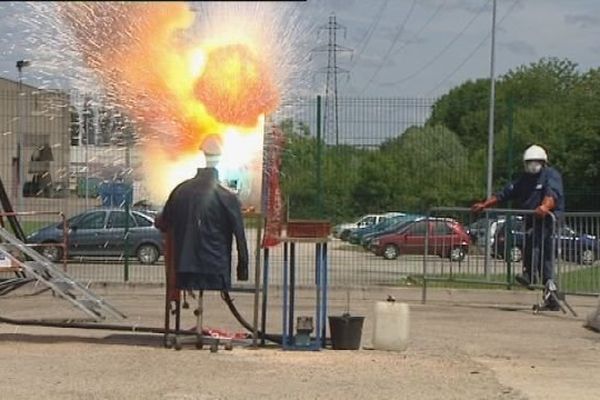 Un court circuit pour de faux grâce au camion prévention d'ERDF 