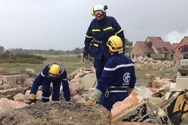 Pirou (Manche) : exercice de sécurité du Corps Mondial de Secours (samedi 8 novembre 2014)