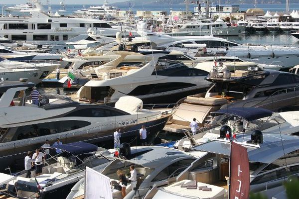 Les moteurs étaient volés sur les bateaux dans les ports de plaisance ou dans les parcs où les bateaux sont stockés à sec.