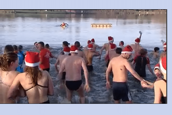 Bain de Noël au lac de Belle-Isle à Châteauroux