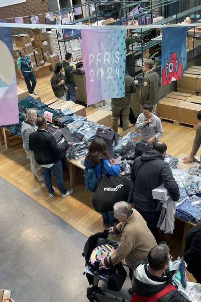 Comme partout ailleurs en France, la braderie des JO organisée à Caen a remporté un succès phénoménal.