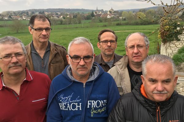 Des membres de l'Association de défense des victimes de l'amiante aux Fonderies du Poitou.