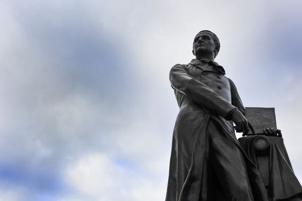 La statue de Nicéphore Niepce à Chalon-sur-Saône