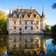 Le château d'Azay-le-Rideau est un mélange architectural français et d'art novateur italien de la Renaissance.