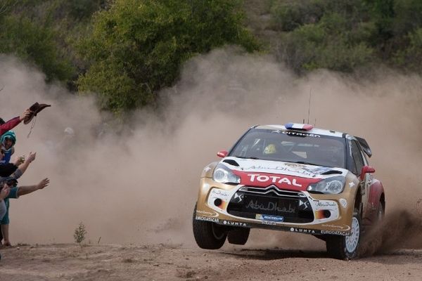 Sébastien Loeb et Daniel Elena en tête du Rallye d'Argentine après la super-spéciale de Villa Carlos Paz qui clôturait la 3e journée