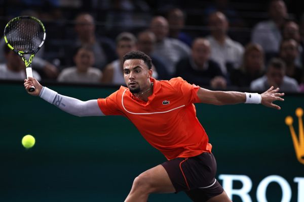 Arthur Fils (20ᵉ mondial) figure parmi les têtes d’affiche de la sélection française pour le premier tour de la Coupe Davis, qui se tiendra les 1ᵉʳ et 2 février 2024 au Palais des Sports d’Orléans.