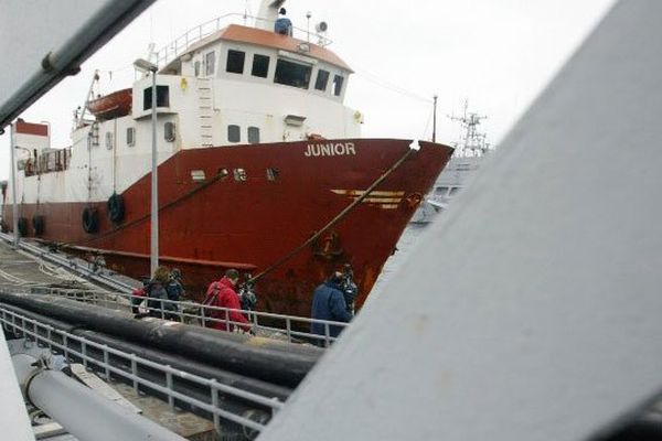 Le Cargo Le Junior, au port de Brest en 2008