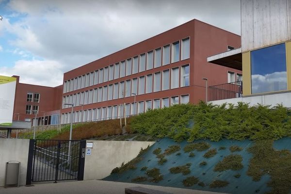 Le collège Jean Moulin de Gacé dans l'Orne 