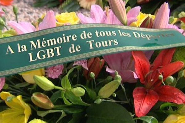 LGBT pourra désormais déposer une gerbe pour les victimes de déportation.