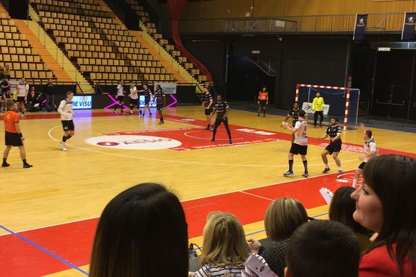 Depuis le samedi 11 janvier et jusqu’au mardi 14 janvier, le Handball Clermont Auvergne Métropole 63 de Clermont-Ferrand organise son premier Challenge des Volcaniques. 