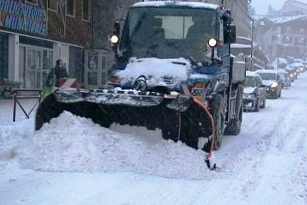 Opérations de déneigement en cours dans les Hauts Cantons des P6O