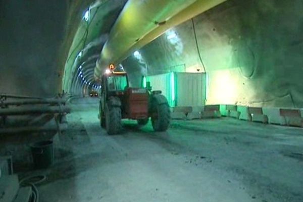 La galerie de sécurité du tunnel du Fréjus - Archive