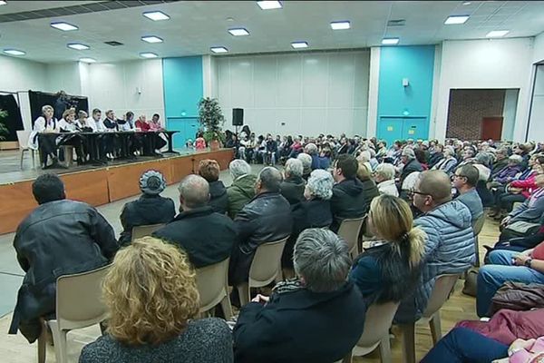 Réunion publique sur l'avenir de l'hôpital de Vierzon (Cher) - 8 novembre 2018 