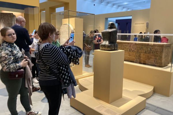 L'exposition sur Champollion fascine petits et grands au Louvre-Lens.