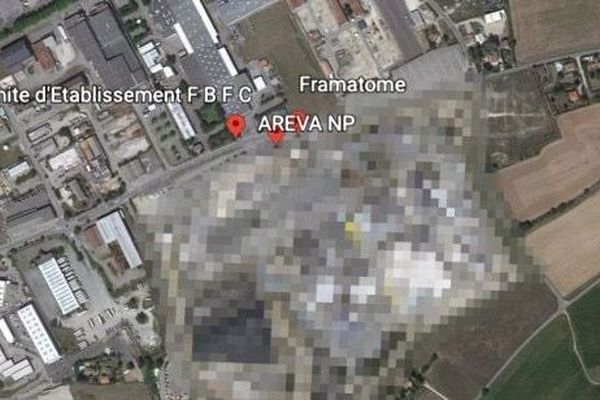 vue aérienne du site de Framatome à Romans-sur-Isère, flouté car c'est un site sensible. Un intérimaire y est décédé du Covid 19 