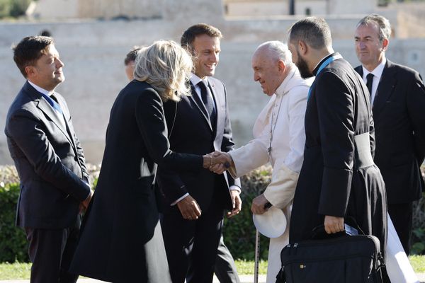 Emmanuel Macron accueille le Pape François au Pharo à Marseille le 23 septembre 2023