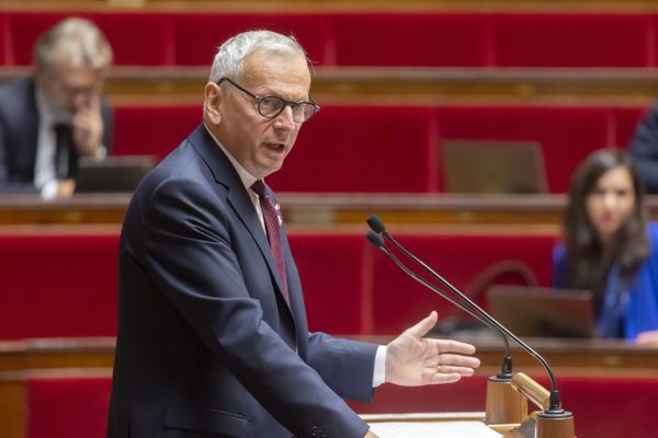 Jean-René Cazeneuve (Député sortant - Majorité présidentielle) se présente aux élections législatives 2024 dans la 1ère circonscription du Gers.