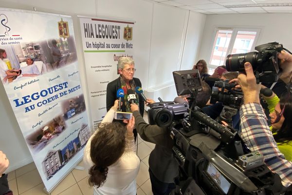 Geneviève Darrieussecq, secrétaire d’Etat auprès de la ministre des Armées, était à Metz, lundi 10 février 2020, pour répondre aux craintes sur l'avenir de l'hôpital militaire Legouest.