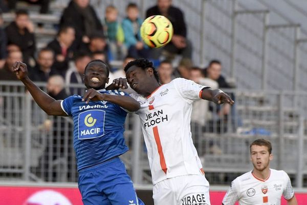 Lorient arrache le match nul à Niort mais coince dans la course aux barrages