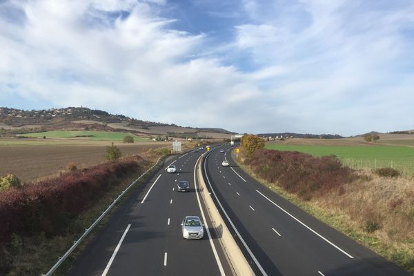 Dans le cadre des travaux d’élargissement à 2X3 voies de l’A75 entre Clermont-Ferrand et Le Crest, dans le Puy-de-Dôme, de nouvelles fermetures nocturnes de l’autoroute sont programmées du 26 au 30 novembre.