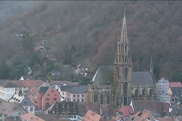 Simple chapelle au départ, l'édifice est aujourd'hui l'une des œuvres gothiques les plus abouties.