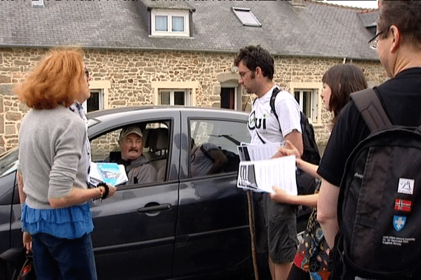 A la rencontre des habitants du centre Bretagne pour la création d'une ligne SNCF entre Auray et Saint-Brieuc