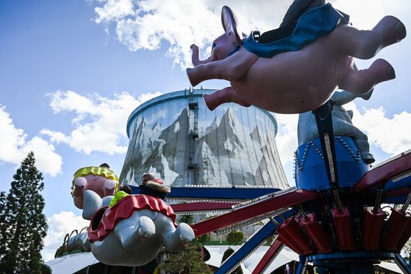 La fillette de 6 ans a été blessée après avoir chuté d'un manège ce vendredi 1er septembre.