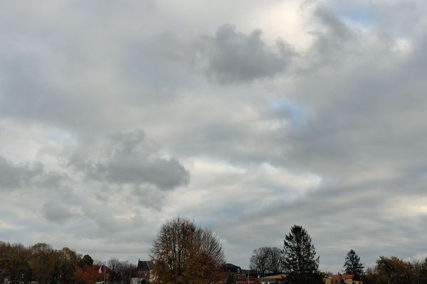 De plus en plus de nuages, de vent, avant l'arrivée des pluies