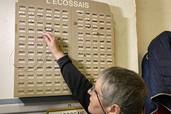 L'armoire à casier d'épargne