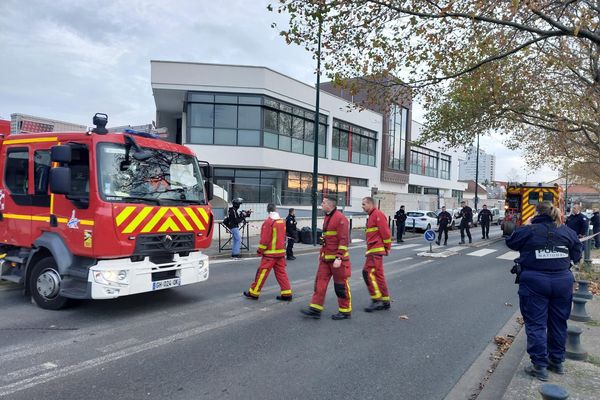 Les trois fillettes ont été tuées pendant leur sommeil à Alfortville.