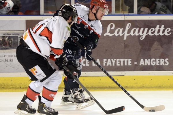 Briançon contre Angers lors du match 2 des quarts de finale ce samedi