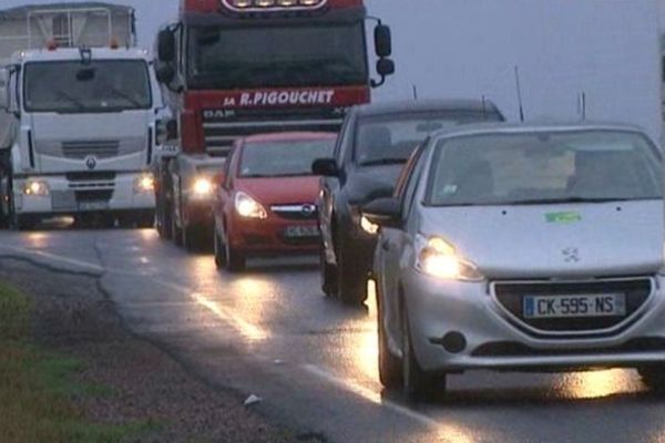 Bouchon sur la RN 13 à hauteru de Loucelles en septembre dernier