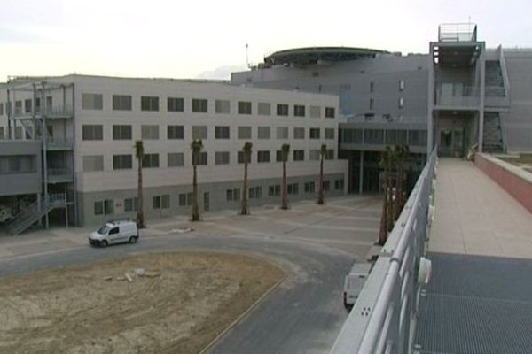 Perpignan - le centre hospitalier - archives