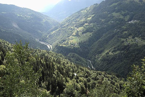 Les gorges de l'Arly depuis Cohennoz