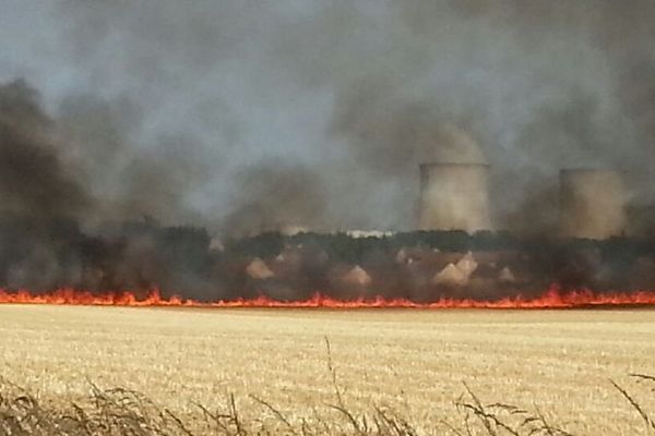 L'incendie s'est déclaré à Courbouzon à côté de Mer (41)