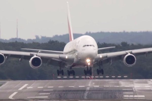 L'atterrissage en crabe de l'A380 d'Emirates