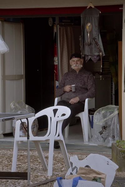 L'esprit du village avec ses activités bénévoles semble perdu : ici, c'est du chacun pour soi.