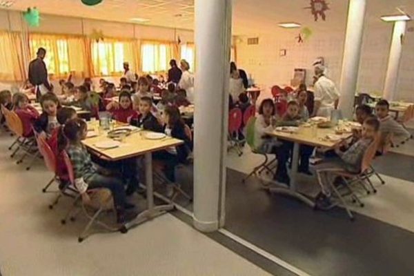 En septembre 2013, les écoliers clermontois passeront une demi-journée de plus à l'école, le mercredi matin, pour compenser la réduction des horaires les autres jours de la semaine. Un casse-tête pour la municipalité qui a décidé de ne pas attendre pour appliquer la réforme des rythmes scolaires.