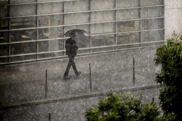 Cinq départements d'Auvergne-Rhône-Alpes sont placés en vigilance orange pour canicule et orages ce mardi 11 juillet 2023.