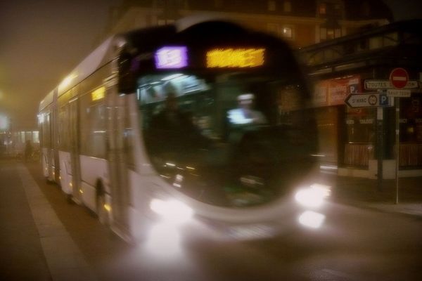 Un des bus  TEOR dans l'agglomération de Rouen/ Archives