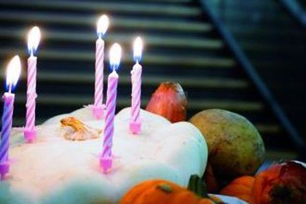 Gâteau d'anniversaire sur la plaquette de la Filoche