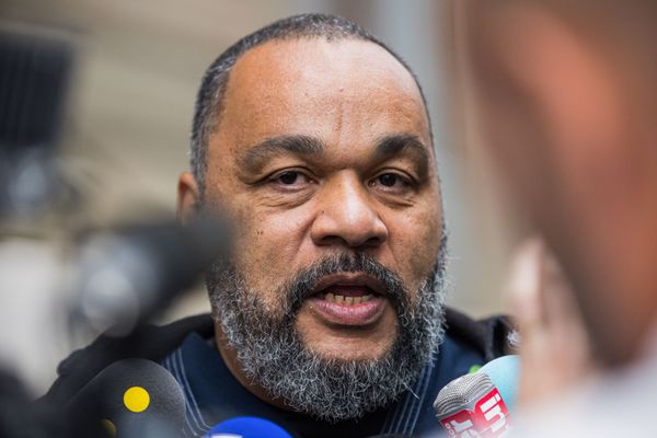 L'humoriste controversé Dieudonné comparaitra le 8 janvier devant le tribunal de Rennes pour recel d'escroquerie