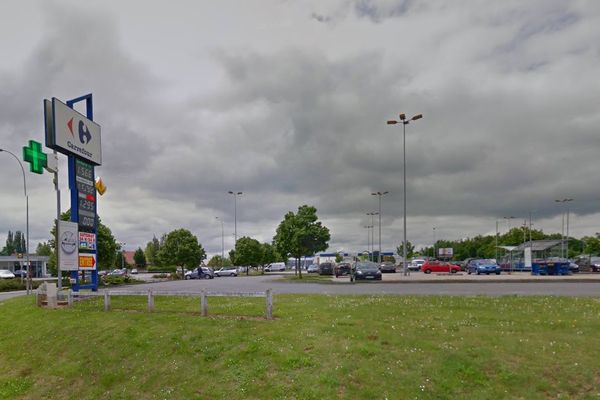 L'entrée de Carrefour à Hazebrouck